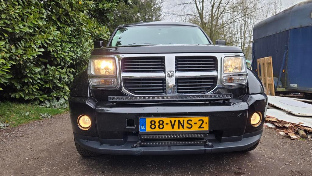 Dodge Nitro 2.8 CRD L4 AWD HR MT 2008, Auto's, Stof, 4 cilinders, 2000 kg, Zwart
