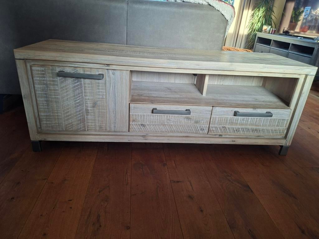 Tv meubel pronto, Ophalen