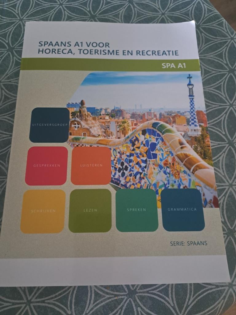 Spaans A1 voor Horeca, Toerisme en Recreatie schoolboek, Boeken, Ophalen of Verzenden, MBO, Alpha, Onbekend