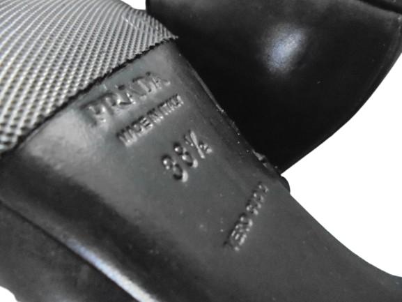 Prada high‑end leren laarzen 38½ | Gratis verzenden, Kleding | Dames, Schoenen, Hoge laarzen, Prada, Verzenden, Zwart