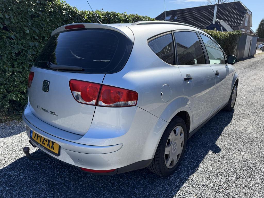 SEAT Altea XL 1.6 Reference | Airco | Cruise Control | Elekt, Gebruikt, Altea XL, Handgeschakeld, Grijs