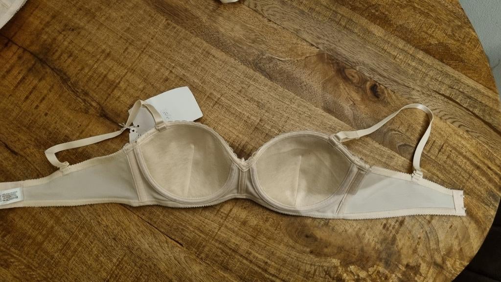 Elbrina BH - Beige - Cup C - EU 80, Kleding | Dames, Ondergoed en Lingerie, Elbrina, Ophalen of Verzenden, Beige, BH