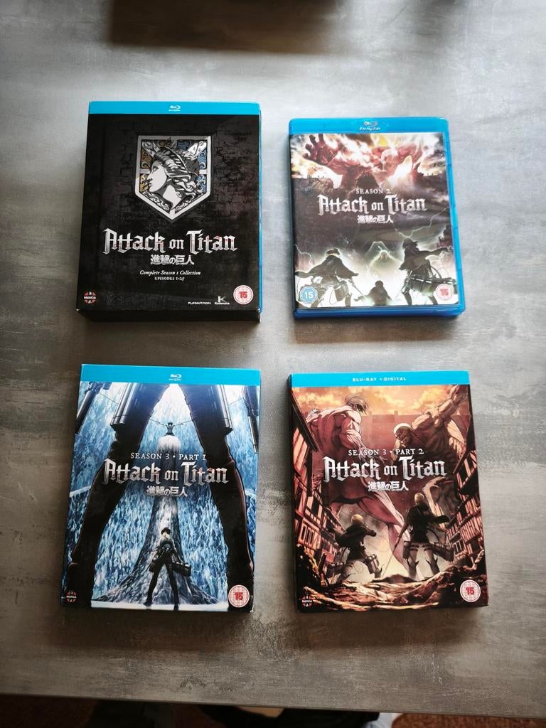 Attack on Titan Blu-ray Collectie Seizoen 1 t/m 3, Cd's en Dvd's, Blu-ray, Ophalen of Verzenden, Zo goed als nieuw, Tekenfilms en Animatie
