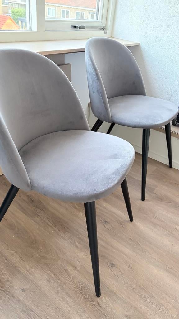 Grijze Velvet Stoelen met Zwarte Poten, Huis en Inrichting, Stoelen, Ophalen, Twee, Zo goed als nieuw, Stof