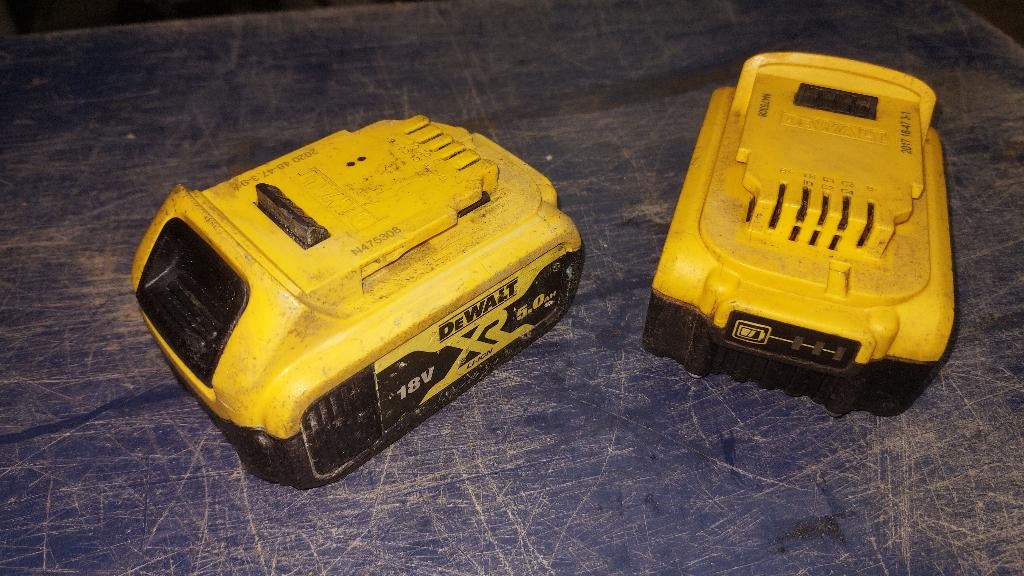 Verkoop en gezocht: originele DeWalt DCB184 accu's, Ophalen of Verzenden, Gebruikt