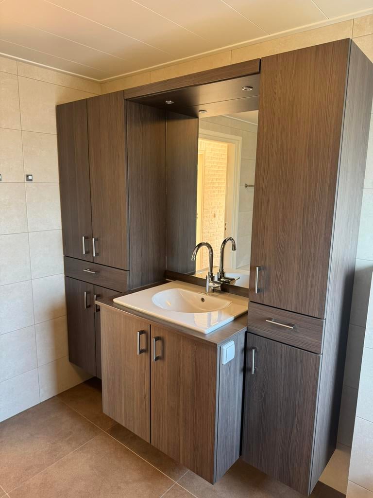 Groot badkamermeubel met wasbak, kastjes en spotjes, Ophalen, Zo goed als nieuw, 150 tot 200 cm, 50 tot 75 cm