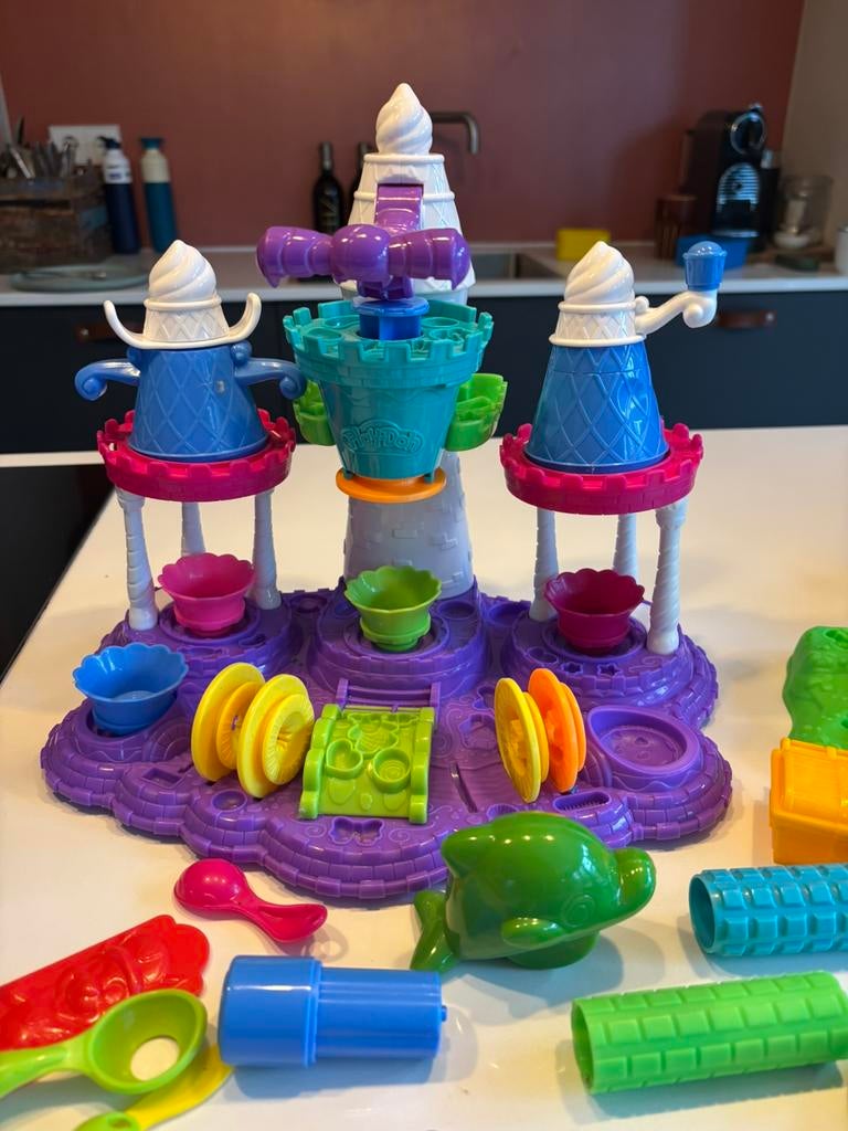 PlayDoh kitchen en attributen, Ophalen of Verzenden, Zo goed als nieuw