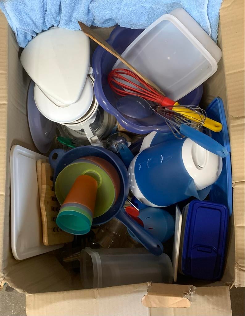 Diverse campingspullen: koffiezetapparaat, waterkoker e.a., Ophalen, Gebruikt