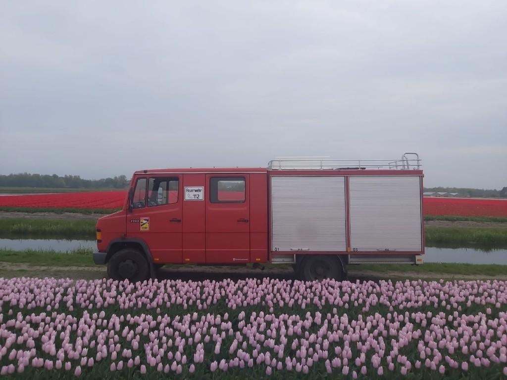 Mercedes Benz 711 D Brandweer Camper wagen, Auto's, Mercedes-Benz, Diesel, Particulier, Te koop