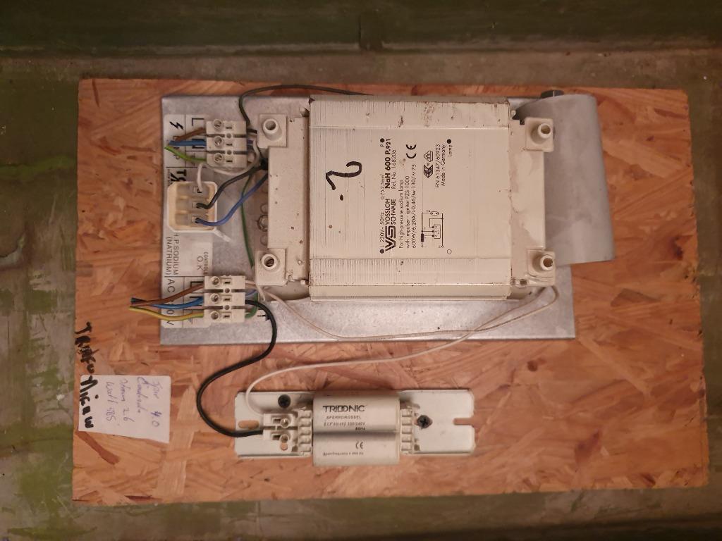 600W Trafo + kap (zonder peer), Ophalen, Gebruikt, Kweeklamp