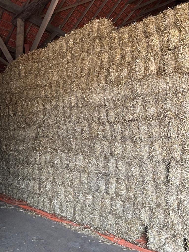 Pakjes tarwe stro, Stalling