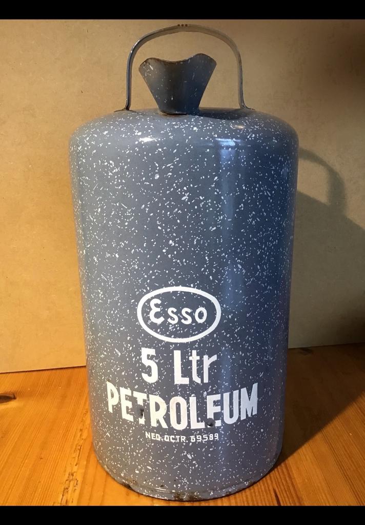 Gewolkt grijs wit oud emaille petroleum kannetje Esso 5liter, Antiek en Kunst, Antiek | Emaille, Ophalen of Verzenden