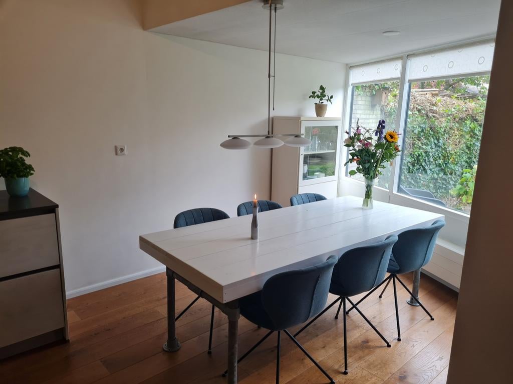 Steigerhouten eettafel Jorg met buizenframe - 210x90 cm, Gebruikt, 200 cm of meer, 50 tot 100 cm, Vijf personen of meer