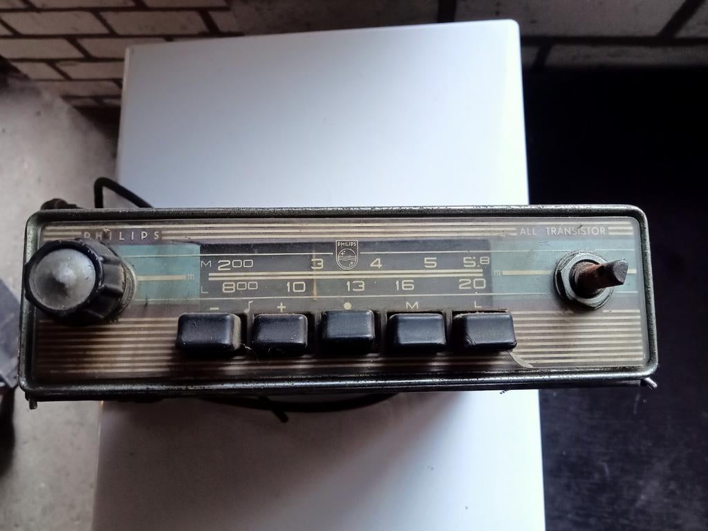 Vintage Philips Autoradio All Transistor- Klassieker!, Auto diversen, Ophalen of Verzenden, Gebruikt