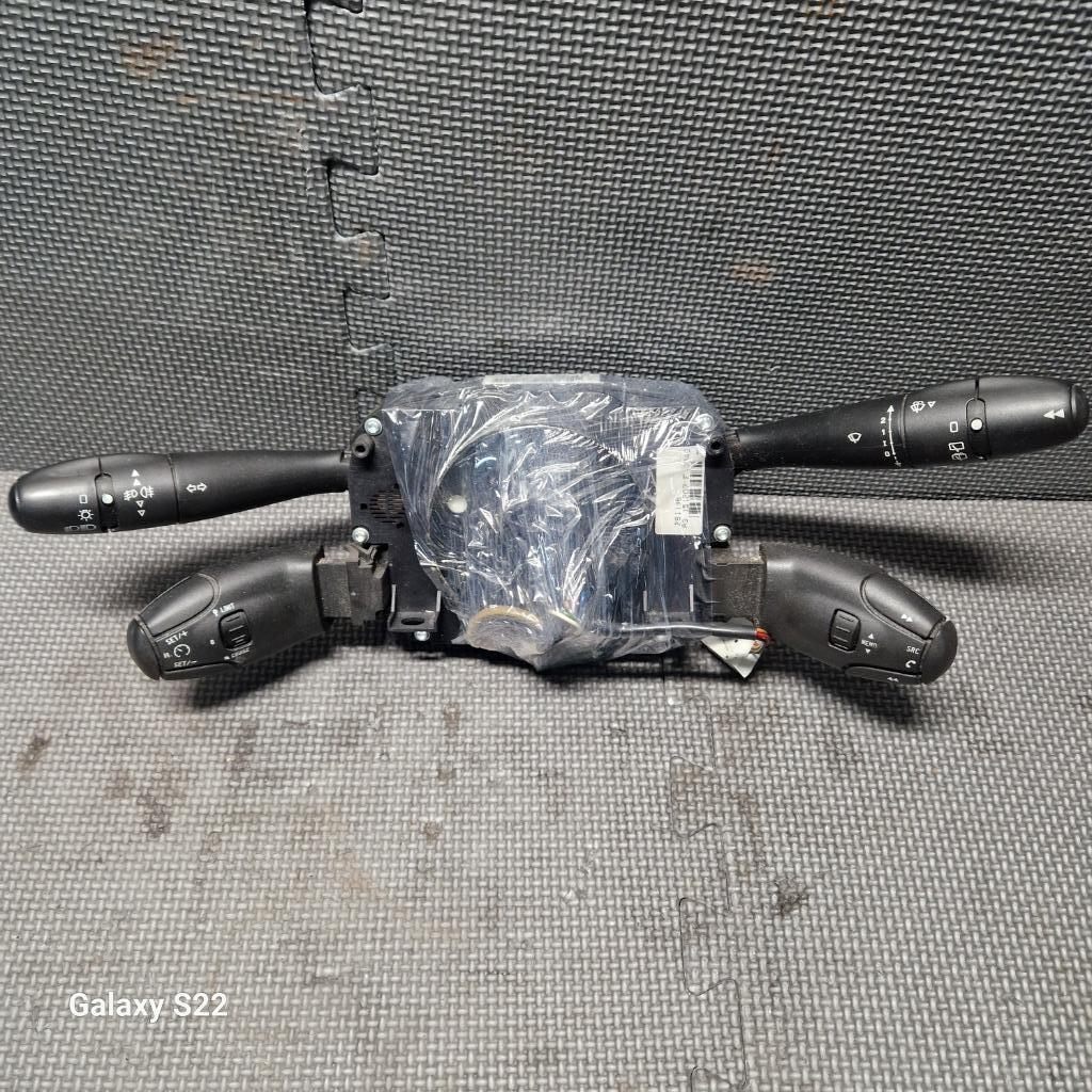 PEUGEOT 207 Combischakelaar stuurkolom/ 96630724xt, Gebruikt, P, Ophalen of Verzenden, Dajhajsautodemontage@gmail.com