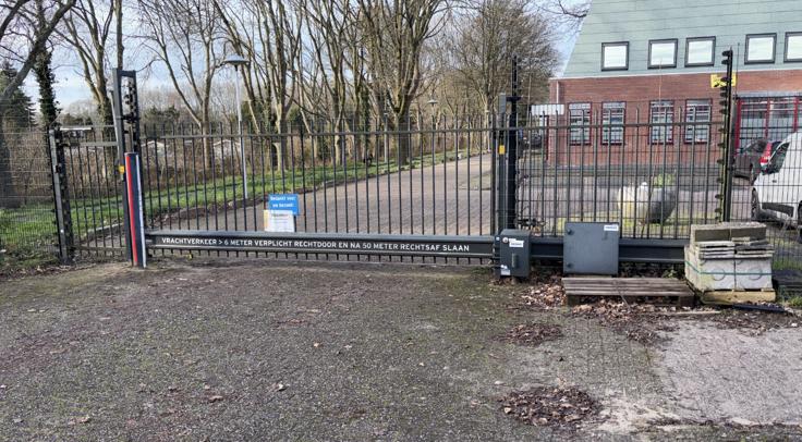 Elektrische schuifpoort hekwerk schuifhek hek hekken, Ophalen of Verzenden, Zo goed als nieuw, IJzer, Spijlenhekwerk