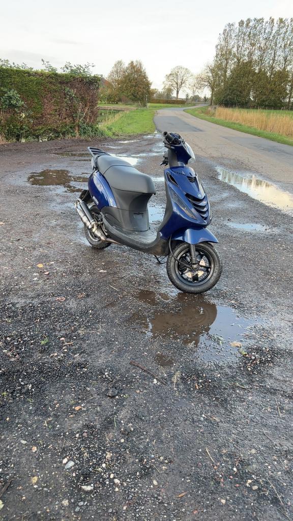 Piaggio zip 70cc 2t, Ophalen of Verzenden, Zo goed als nieuw, Benzine, Zip