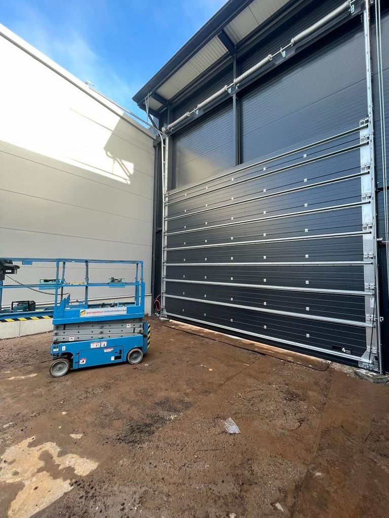 Monteur, service, montage, reparatie garagedeur, roldeur, NL, Garagedeur, Ophalen of Verzenden, Zo goed als nieuw, 120 cm of meer