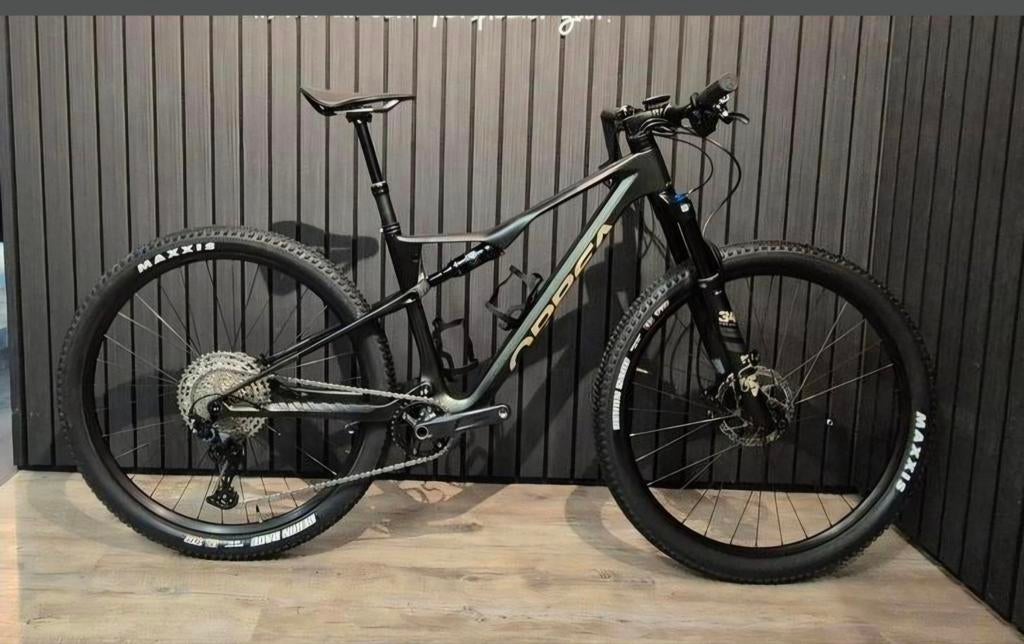 Orbea Oiz M30  2024  fully carbon  maat M, Ophalen of Verzenden