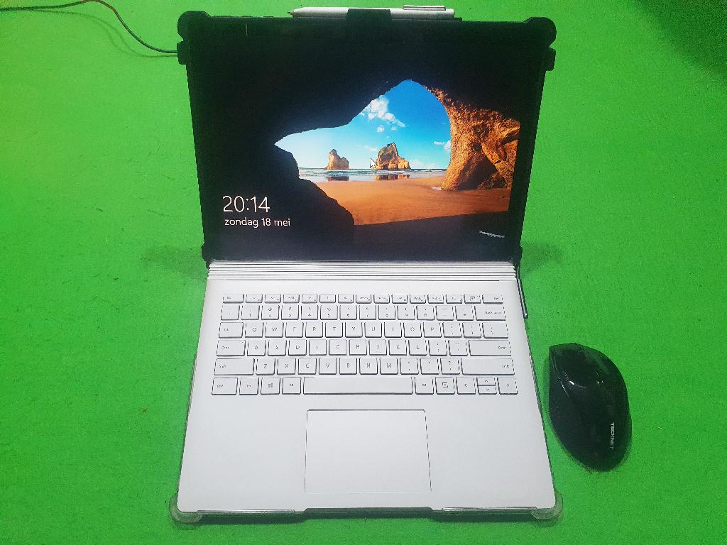 Surface Book Laptop 13.5 + Hoes + Performance Base (i7/GPU), Computers en Software, Windows Laptops, Gebruikt, Qwerty, Verzenden