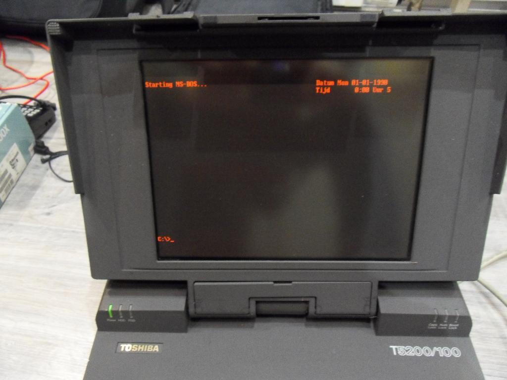 Toshiba T5200/100 Vintage Portable PC 1989, Computers en Software, Ophalen, Toshiba