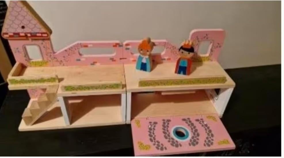 KASTEELTJE 3 EURO, Ophalen, Zo goed als nieuw