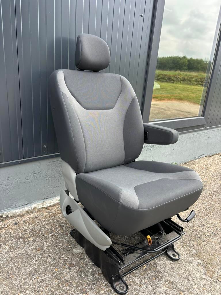 stoel rechts renault trafic opel vivaro nissan primastar