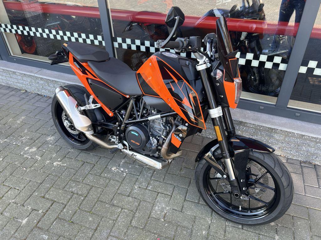 KTM 690 DUKE 2016 - foto 2
