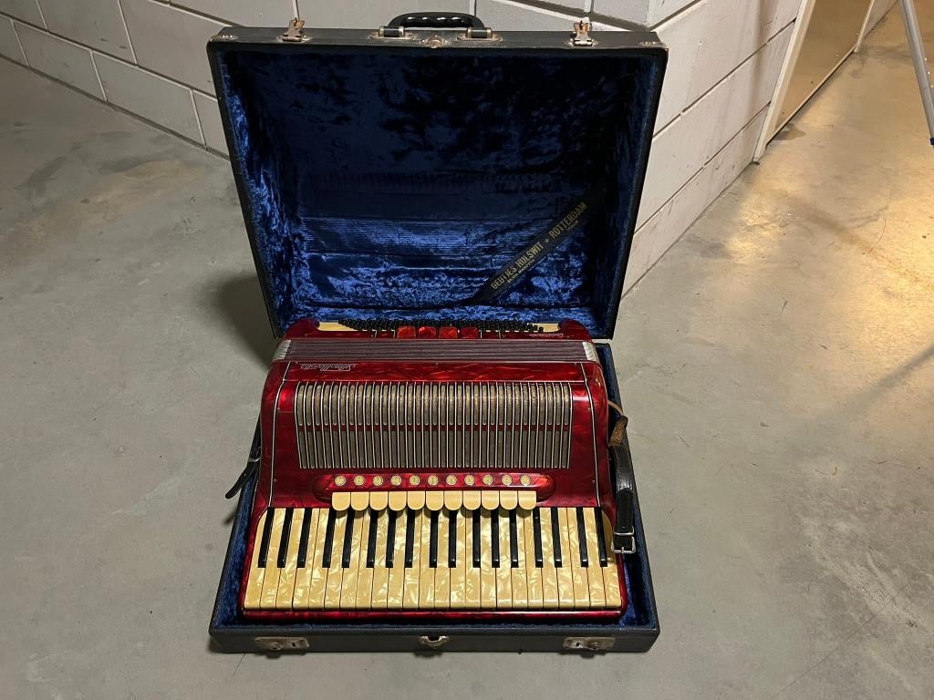 Accordeon Silvio Marcotta Castelfidaro, Overige merken, Gebruikt, Met koffer, 120-bas