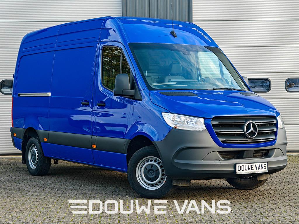 Mercedes-Benz Sprinter L2 H2 Automaat 315 BLAUW MBUX DAB Tre, Automaat, Achterwielaandrijving, Gebruikt, Zwart