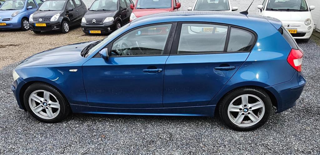 BMW 1-serie 116i High Executive Nette auto, 1596 cc, Gebruikt, Zwart, 116 pk