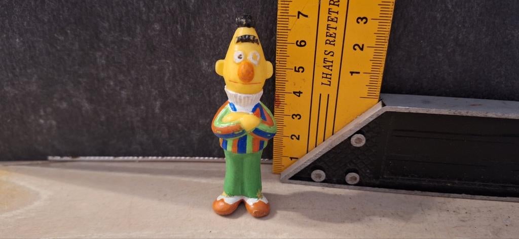 Bert poppetje ernie en bert Sesamstraat (8326), Verzamelen, Poppetjes en Figuurtjes, Gebruikt, ., Ophalen of Verzenden, .