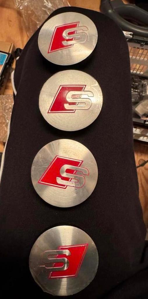 Audi s-line wielnaafdoppen - nieuw gesealed, Ophalen of Verzenden