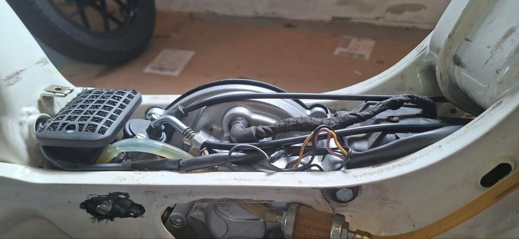 Complete 80cc set: vario, uitlaat, carburateur, Fietsen en Brommers, Ophalen of Verzenden, Zo goed als nieuw, Blok, Piaggio