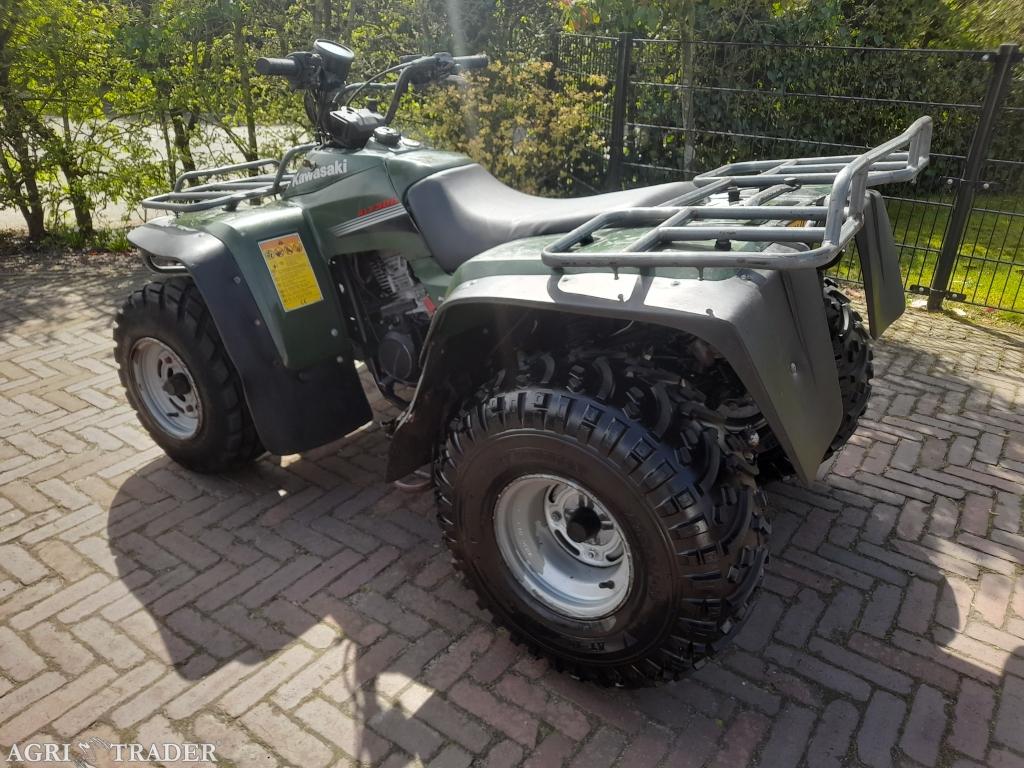 Kawasaki KLF300B Quad Landbouwquad, Niet opgegeven, Niet opgegeven, 1 cilinder, 12 t/m 35 kW