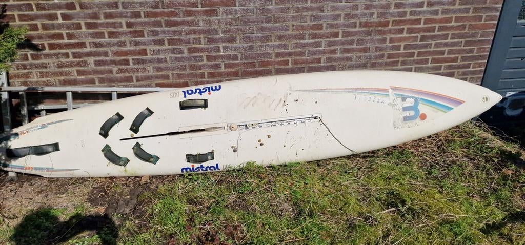 Mistral Pandera windsurfplank - Opknapper/Decoratie, Ophalen, Gebruikt, Plank, 5 tot 7 m²