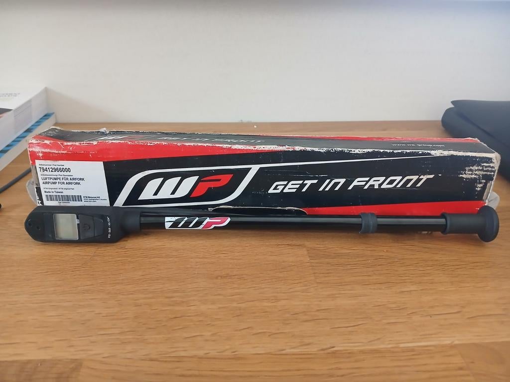 WP Pomp Voorvork - Luchtpomp voor Motorcross, Fietsen en Brommers, Fietsaccessoires | Fietspompen, Gebruikt, Drukmeter, Ophalen of Verzenden