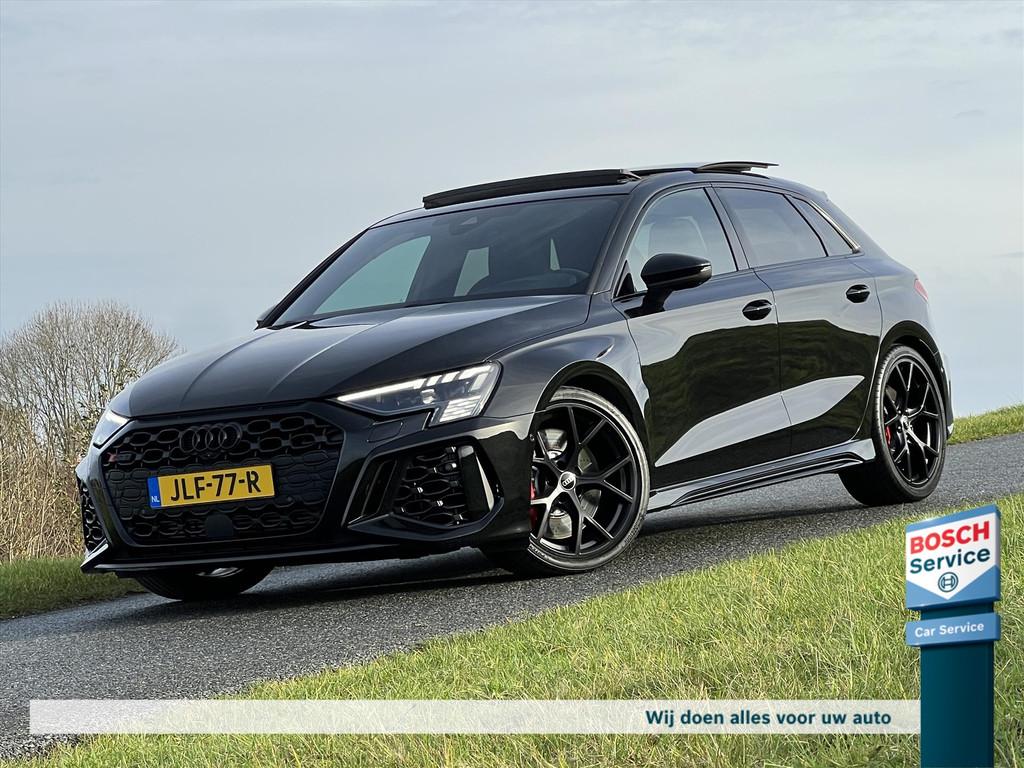 Audi Rs3 2.5 TFSI 400PK Quattro / Pano / Head-up / Incl BTW, Automaat, Gebruikt, Euro 6, RS3