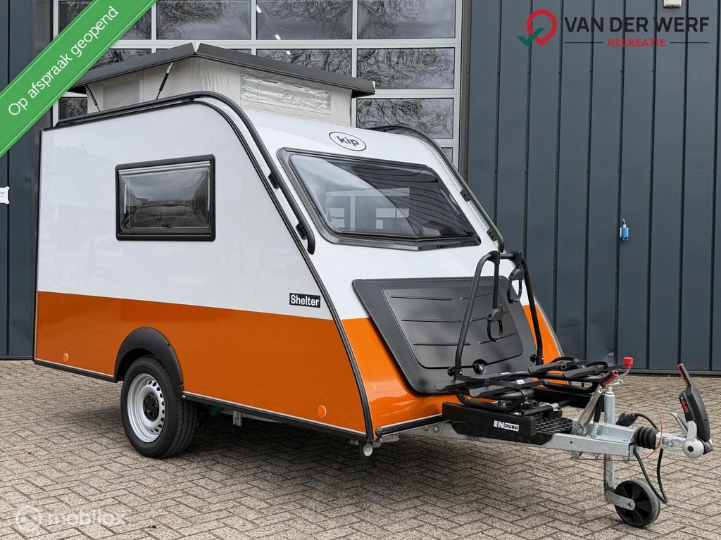 Kip Shelter Plus I Color Edition I Opzettafel I Hordeur, Kip, Bedrijf, A.G. Bellstraat 4, 7903 AD Hoogeveen, 4 tot 5 meter