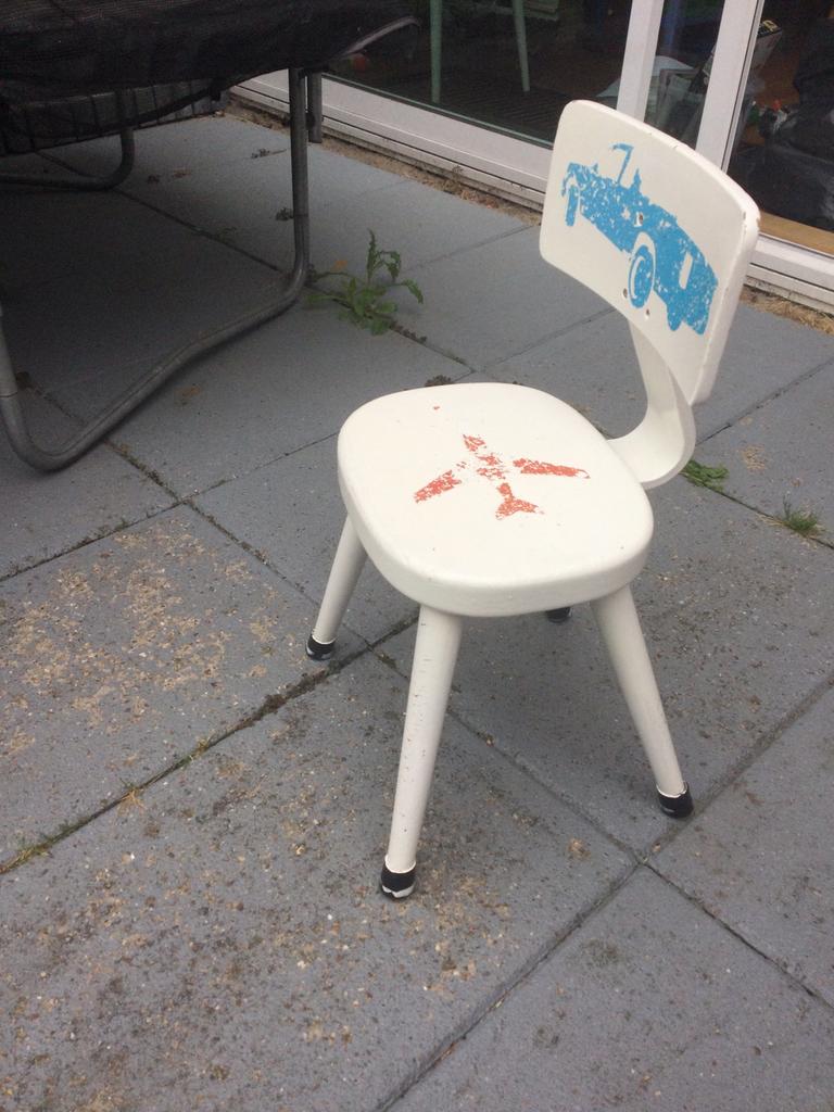 Kindertafel en stoel, Ophalen of Verzenden, Gebruikt