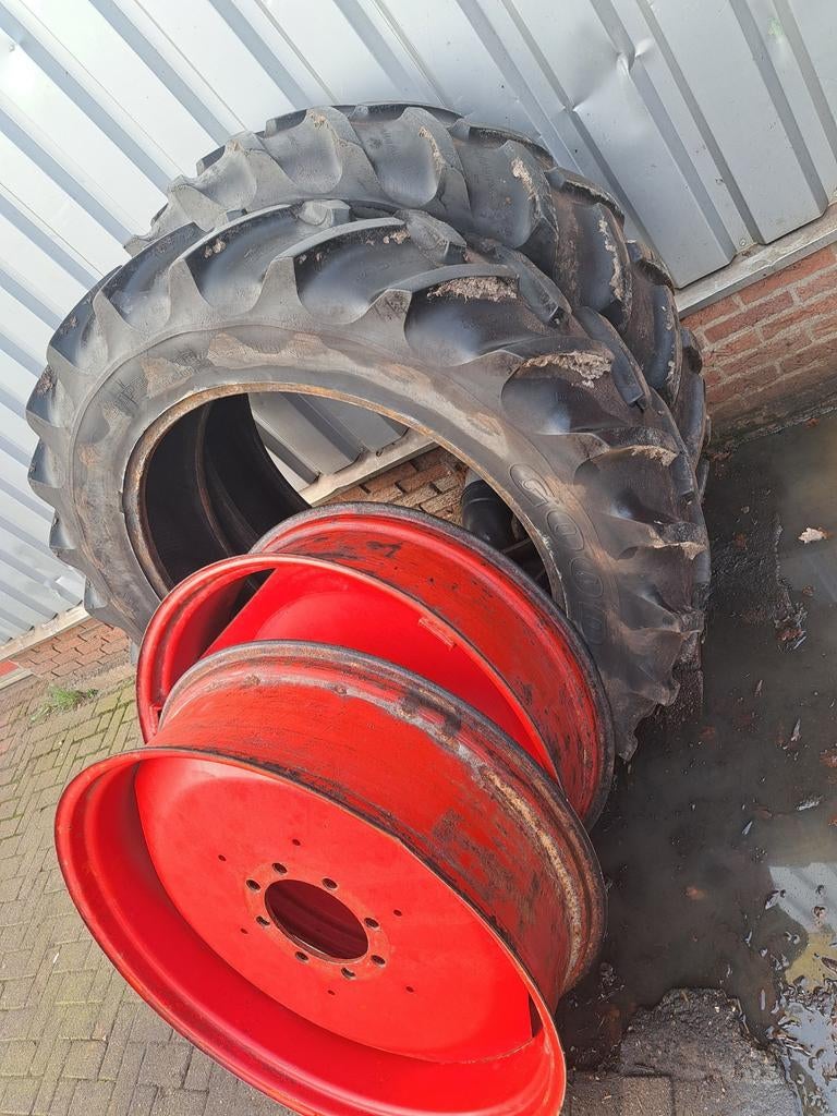 Banden velgen r34 r38 agrarisch landbouw tractor trekker Vee, Zakelijke goederen, Ophalen of Verzenden
