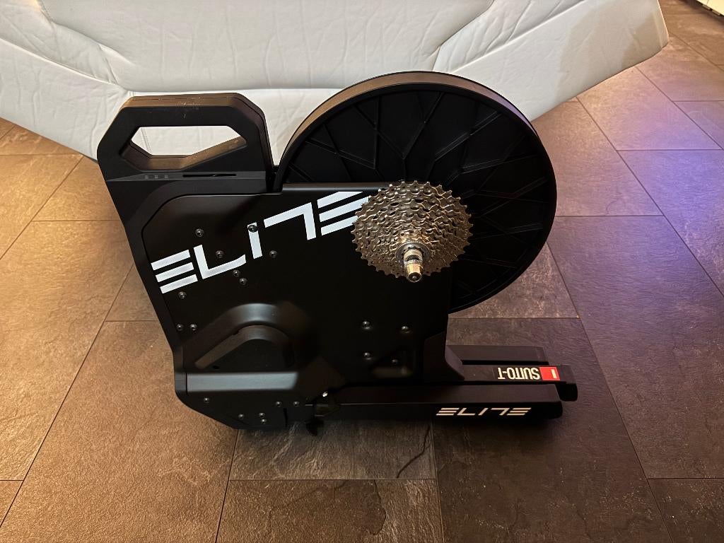 Elite Suito-T Smart Trainer + Cassette - Indoor Cycling, Sport en Fitness, Wielrennen, Ophalen, Zo goed als nieuw, Overige typen