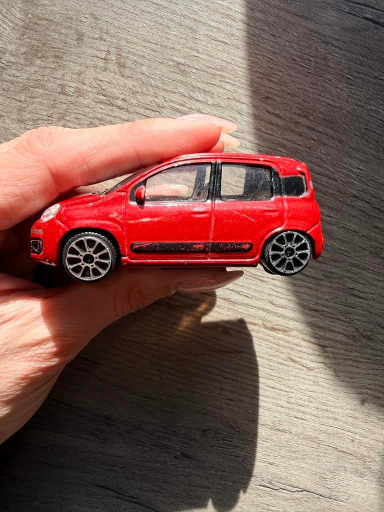 Bburago Fiat Nuova Panda modelauto 1:43, Hobby en Vrije tijd, Modelauto's | 1:43, Ophalen of Verzenden, Gebruikt, Auto, Overige merken