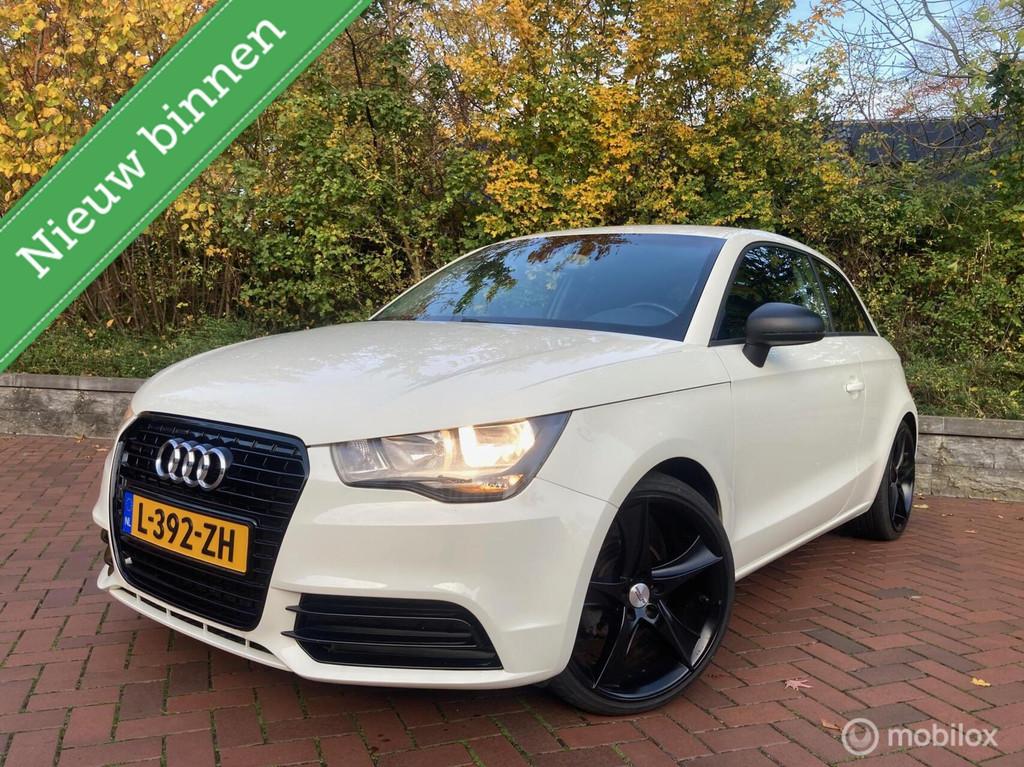 Audi A1 1.2 TFSI MOOIE AUTO, NIEUWE DISTRIBUTIE KETTING,, Voorwielaandrijving, Euro 5, 86 pk, 4 cilinders