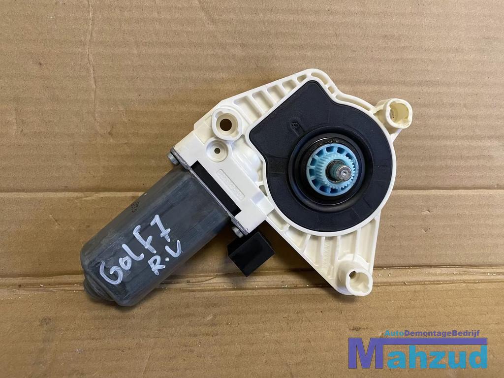 VW GOLF 7 Rechts voor Raammotor 5Q4959802B 2012-2020, Gebruikt, Volkswagen, Volkswagen AG, Berliner Ring 2
38440  Wolfsburg, DE