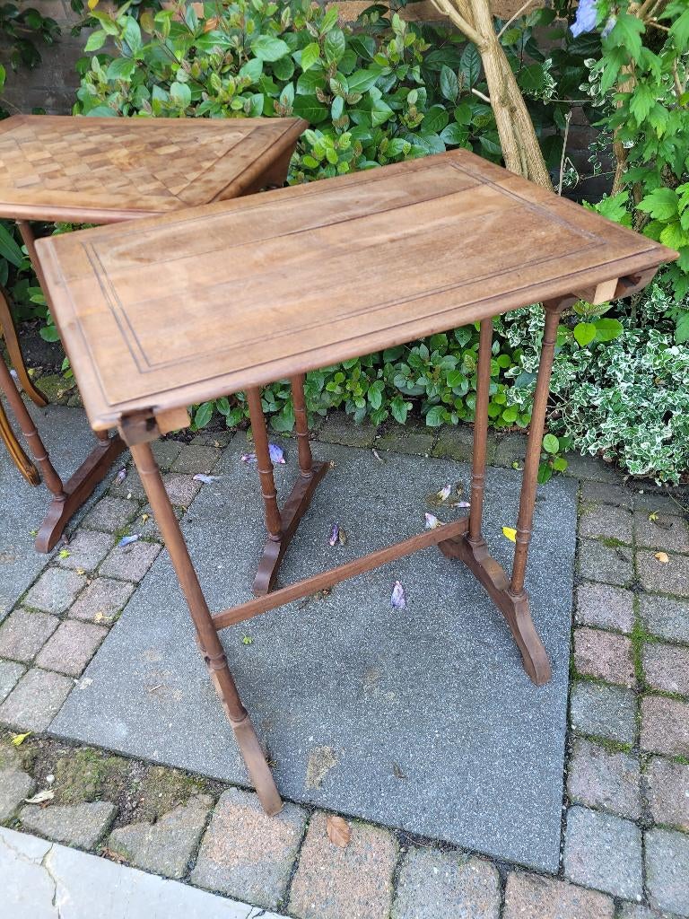 Antieke kleine bijzettafel, sidetable, Huis en Inrichting, Tafels | Sidetables, Ophalen, Heikant 21 Kaatsheuvel, 50 tot 100 cm