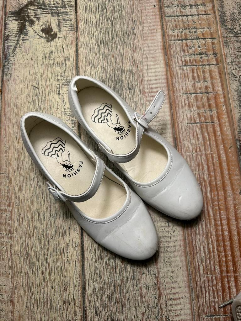 Witte prinsessen schoentjes met hak maat 31, Ophalen of Verzenden, Zo goed als nieuw, 104 of kleiner, Meisje