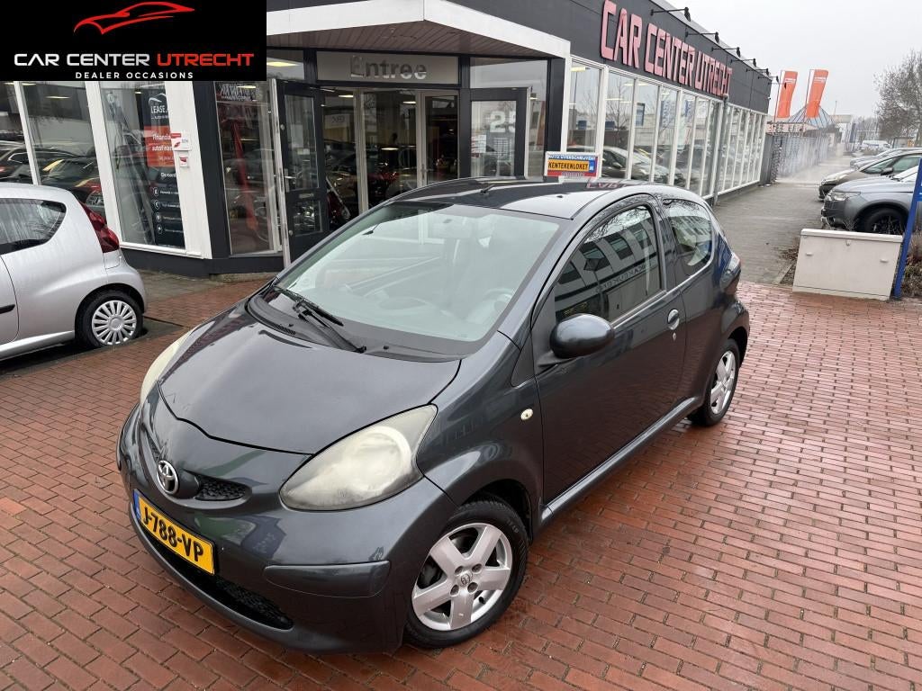 Toyota Aygo 1.0-12V | €250,- KORTING PAASACTIE | 3drs airc, Gebruikt, 4 cilinders, 4 stoelen, 68 pk