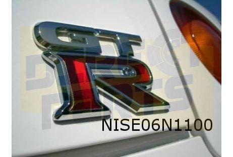 Nissan GTR embleem tekst ''GT R'' achterzijde Origineel!  84, -, Verzenden, -, Nieuw