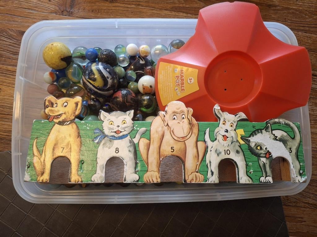 Bak met knikkers en bonken., Kinderen en Baby's, Speelgoed | Buiten | Los speelgoed, Ophalen, Gebruikt